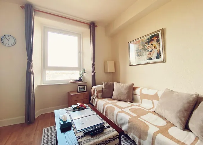 Edinburgh Meadowbank 1-Bedroom Flat